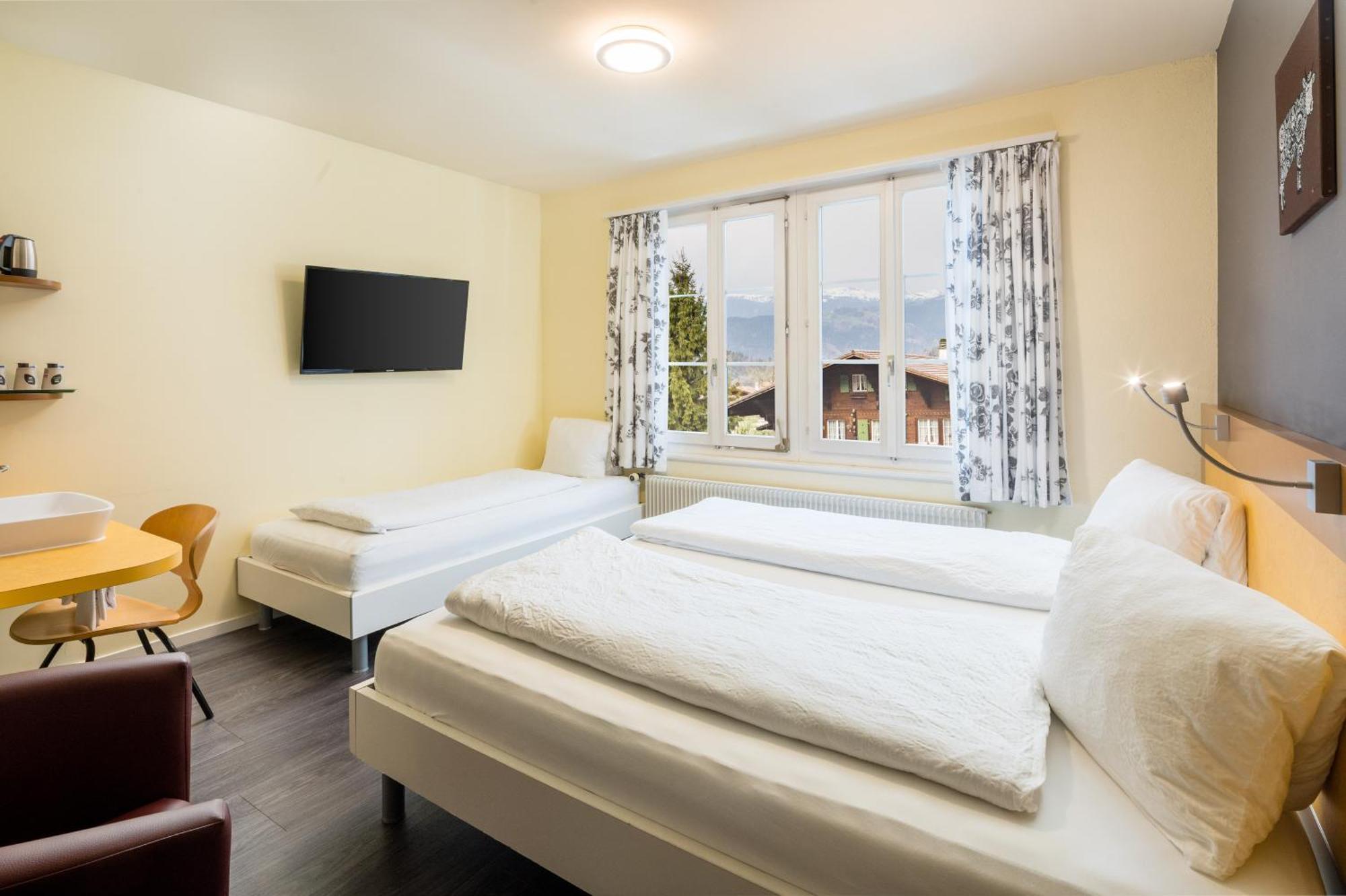 Hotel Alpenrose And Gardens