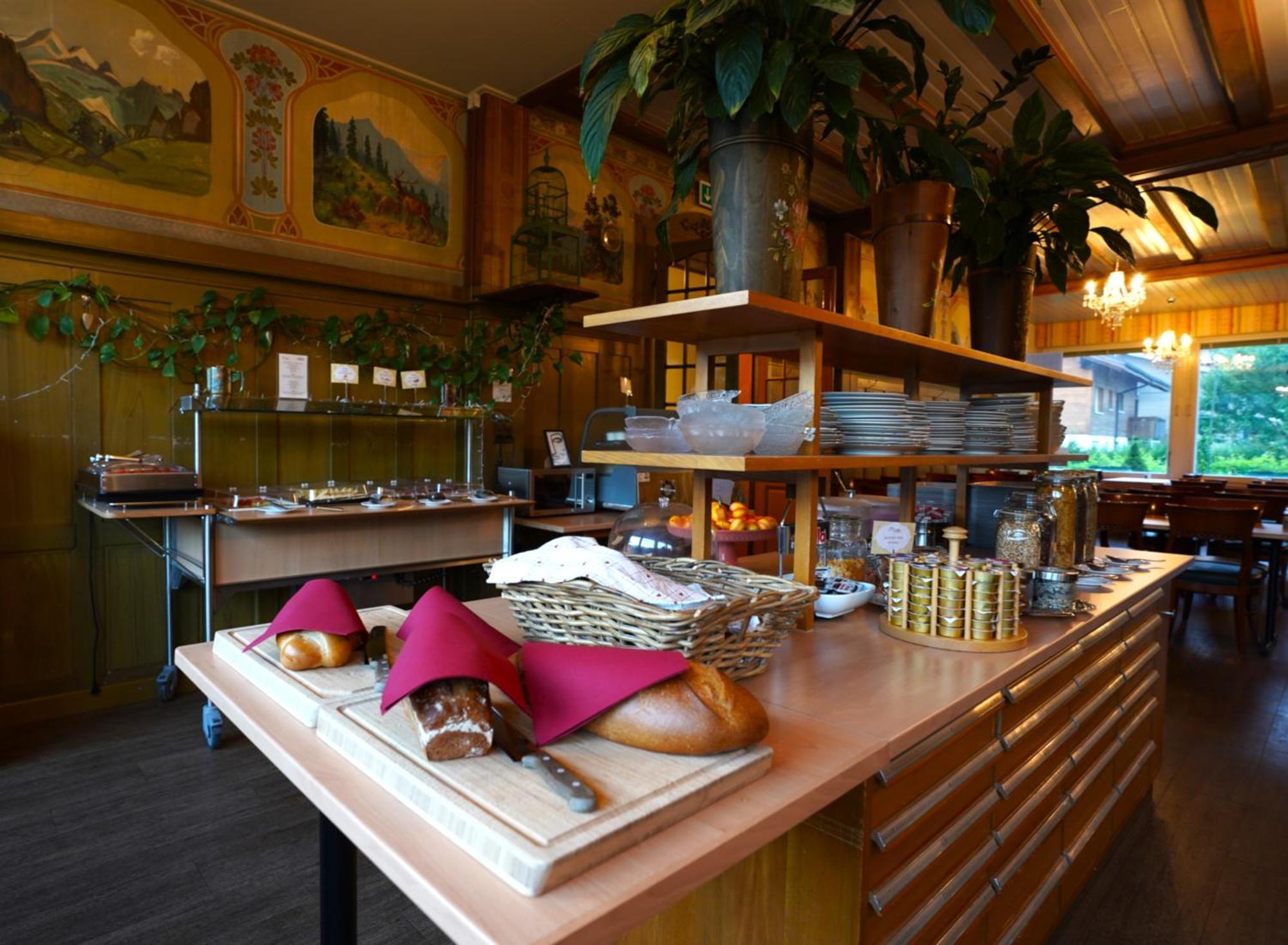 Alpenrose And Gardens Hotel Wilderswil