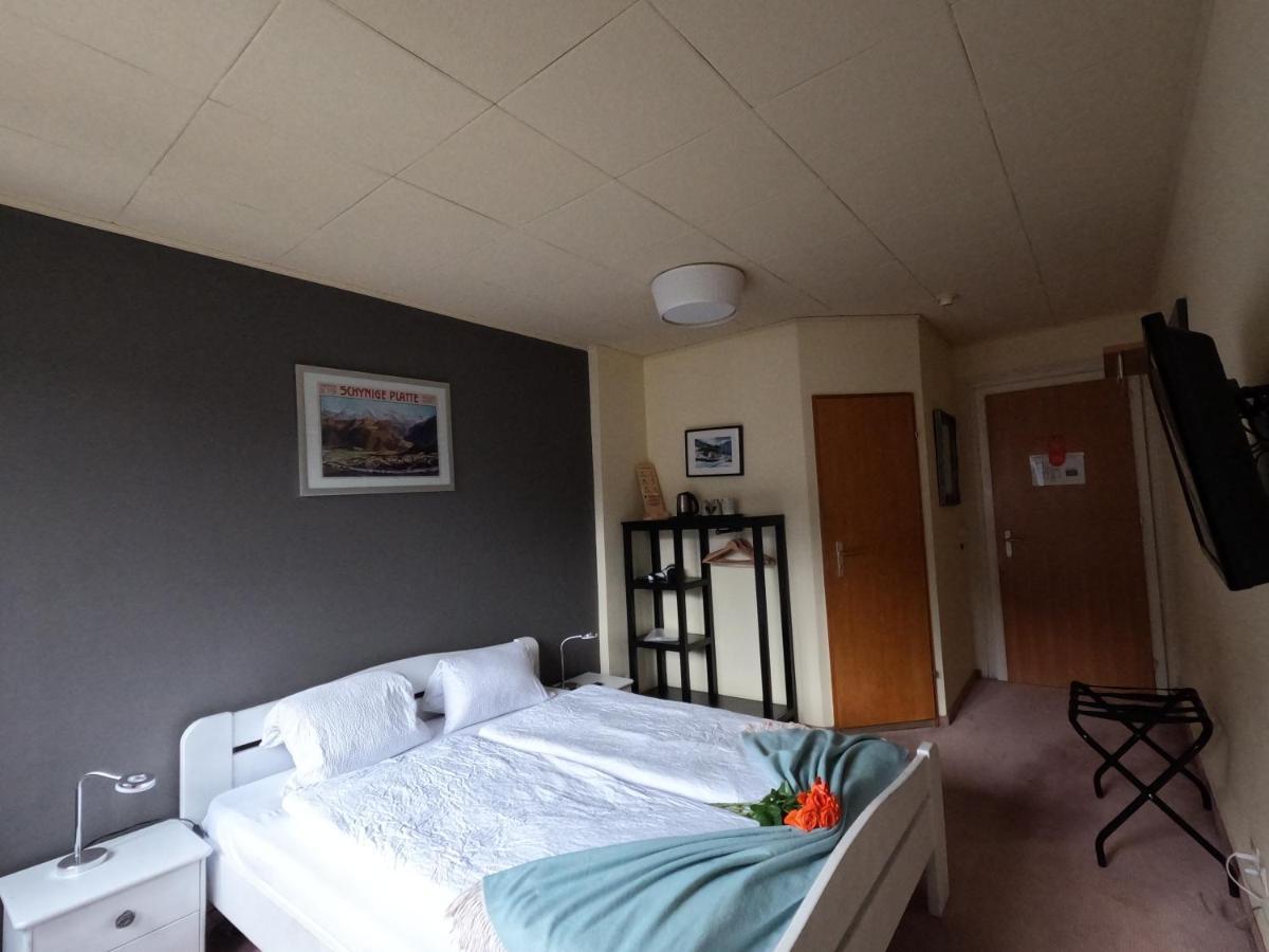 Alpenrose Hotel And Gardens 2*