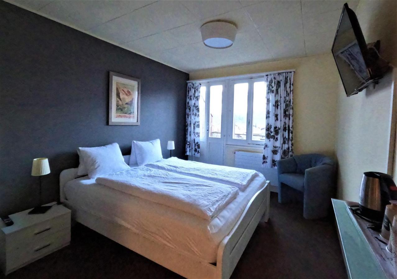 Alpenrose Hotel And Gardens 2*
