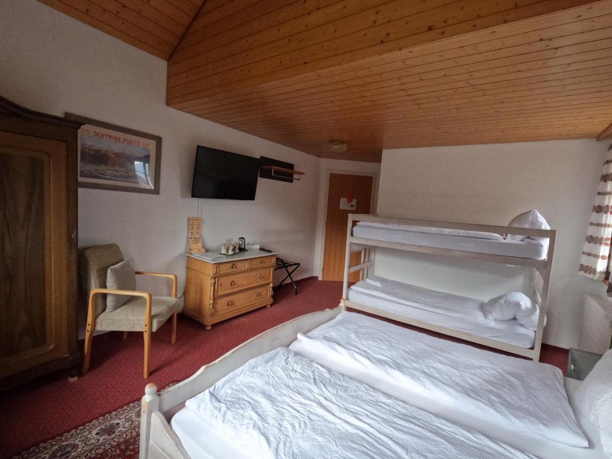 Alpenrose Hotel And Gardens 2*